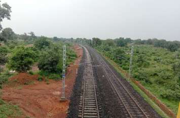 Katni-Singrauli railway line start dabbling work इस रेल लाइन के यात्रियों को मिलने जा रही बड़ी सौगात, तेजी से चल रहा दोहरीकरण का काम, यहां शुरू होगी टेस्टिंग