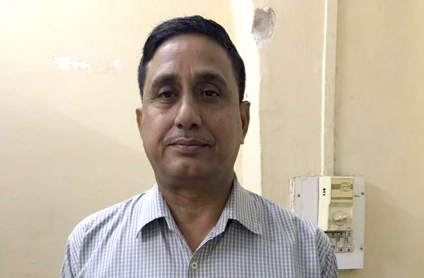 aas mohammed छह माह से फरार निलम्बित एसीपी आस मोहम्मद ने कोटा में किया समर्पण