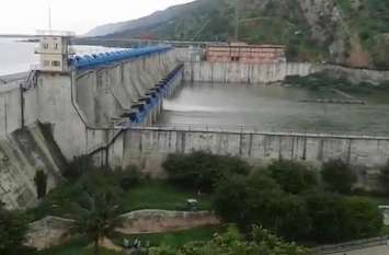 bisalpur dam water level 23 august 2019 बीसलपुर बांध से बनास में पानी की निकासी जारी, गेट संख्या 9 से 3 हजार क्यूसेक छोड़ रहे हैं पानी