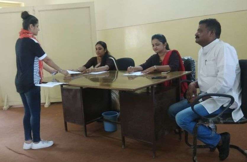 महासचिव पद पर होंगे /चुनाव छात्रा संघ चुनाव : अध्यक्ष, उपाध्यक्ष व संयुक्त सचिव का निर्विरोध निर्वाचन महासचिव पद पर होंगे /चुनाव छात्रा संघ चुनाव : अध्यक्ष, उपाध्यक्ष व संयुक्त सचिव का निर्विरोध निर्वाचन