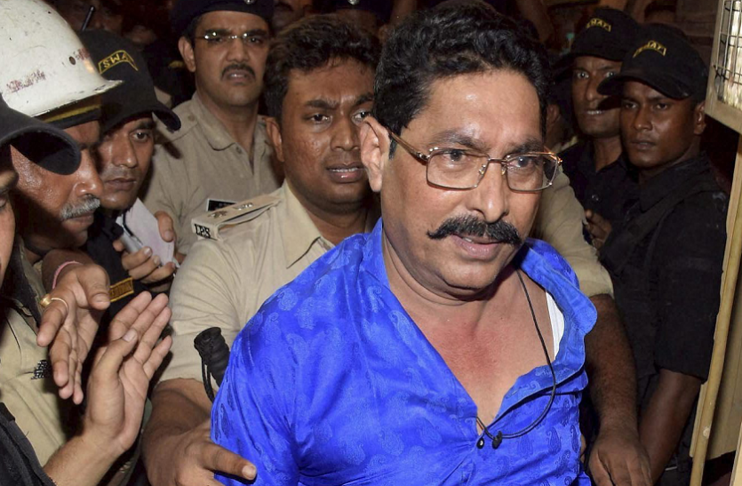 MLA Anant Singh फरार विधायक अनंत सिंह से पूछताछ में जुटी दिल्ली पुलिस, साकेत कोर्ट ने मांगी जानकारी