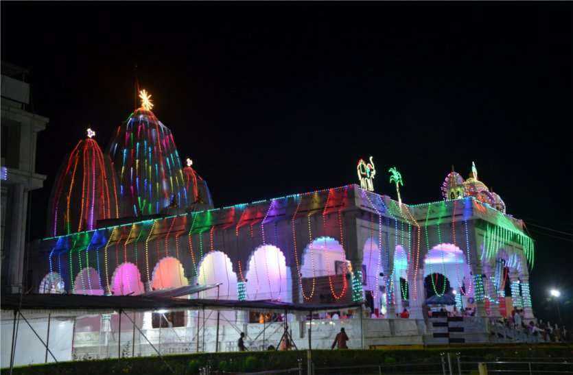 Janmashtami: Kanha's court decorated in Ujjain, will be born at 12 o'clock at night जन्माष्टमी : उज्जैन में सज गए कान्हा के दरबार, रात 12 बजे होगी जन्म आरती