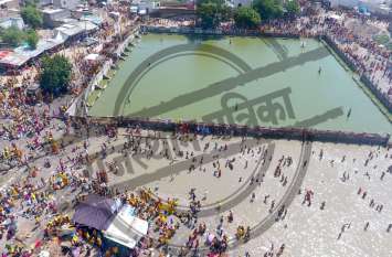 dadrewa mela 2019 devotees reached gogaji ka mela in sadulpur churu ददरेवा मेला 2019: लोकदेवता गोगाजी की जन्मस्थली में उमड़ा आस्था का सैलाब, देखें नजारा