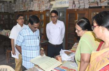 Chief government secretary upset due to low number of students in school Chief government secretary upset due to low number of students in school