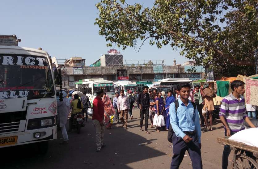 no security arrangements बस स्टैंड पर बढ़ी चोरियों की घटनाएं, यात्रियों की सुरक्षा के इंतजाम नहीं