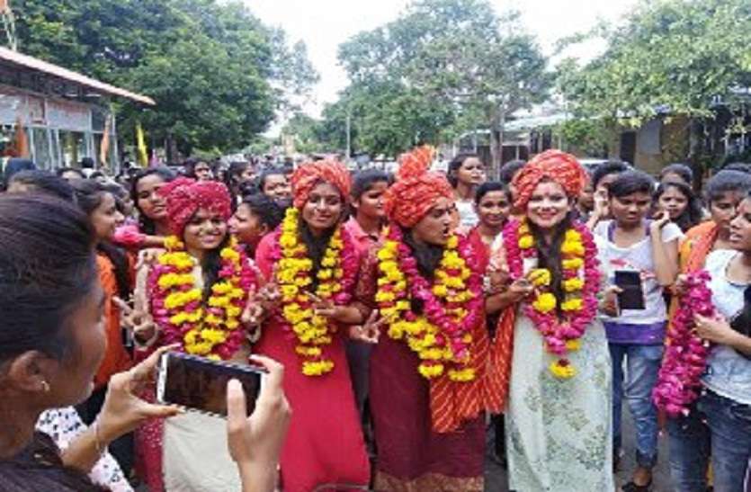 प्रत्याशियों की स्थिति साफ, 119 चुनावी मैदान में, जेडीबी विज्ञान में अध्यक्ष पद पर घमासान छात्रसंघ चुनावी दंगल में 119 प्रत्याशी आजमाएंगे भाग्य, जेडीबी विज्ञान में अध्यक्ष पद पर घमासान