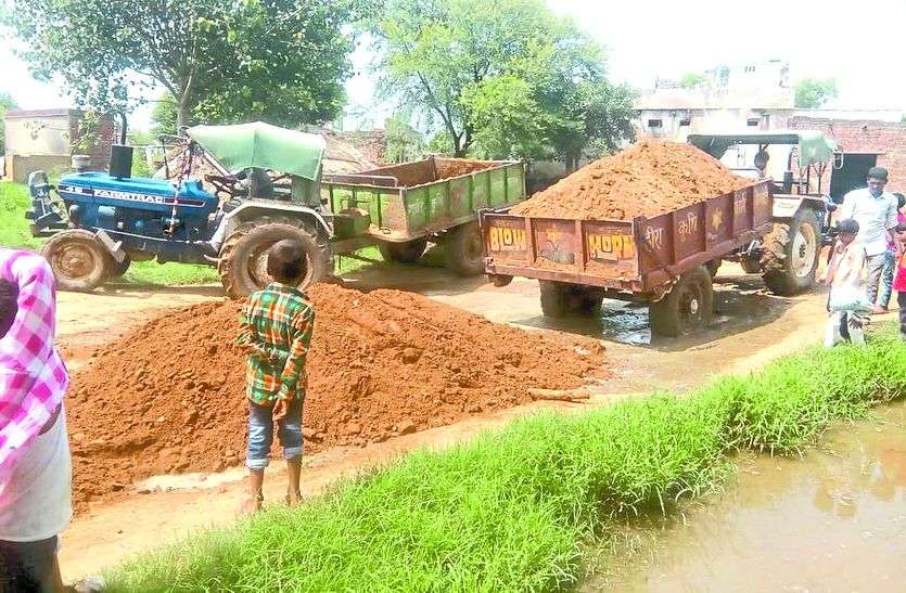 Encroachment Removal In Lakshmangarh Alwar अतिक्रमण हटाने के बाद दफनाया शव