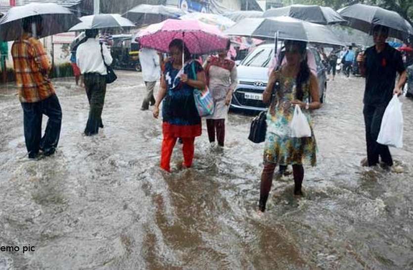 rain.jpg heavy rain alert today जबलपुर में भारी बारिश के चेतावनी, बरगी बांध से छोड़ा पानी तो नर्मदा में बाढ़ जैसा नजारा