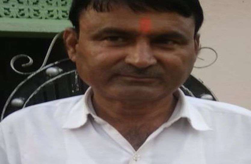 सरकारी फरमान से स्कूलों में हुई फजीहत