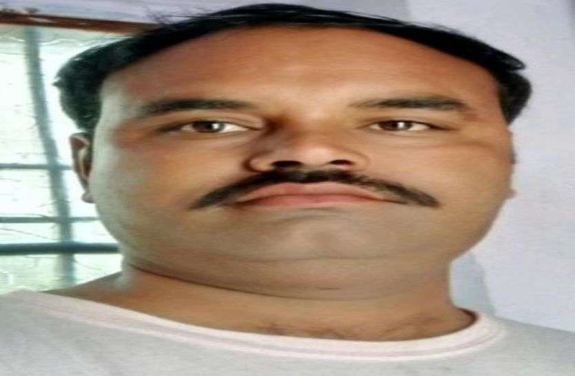 सरकारी फरमान से स्कूलों में हुई फजीहत