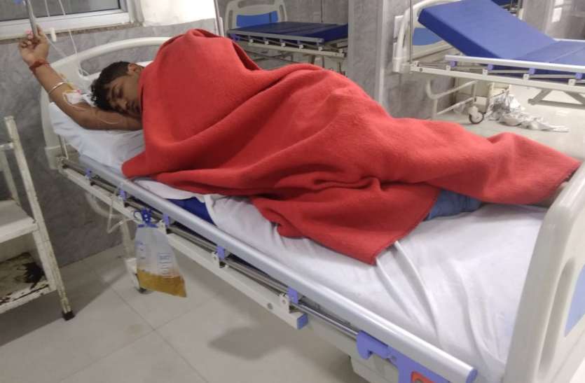 Murder mystery: पहले पत्नी को सुलाया और फिर खुद भी सो गया मौत की नींद,पढ़ें पूरी खबर Murder mystery: पहले पत्नी को सुलाया और फिर खुद भी सो गया मौत की नींद,पढ़ें पूरी खबर