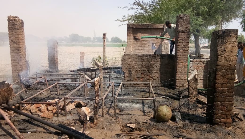 bikaner news ढाबे में लगी आग, दो झुलसे