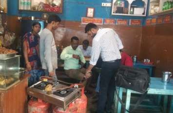 SDM takes action against two shopkeepers on use of domestic cylinder SDM takes action against two shopkeepers on use of domestic cylinder
