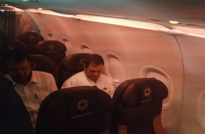 6.png राहुल गांधी विपक्ष के डेलिगेशन के साथ पहुंचे जम्मू-कश्मीर, श्रीनगर में प्रवेश पर रोक
