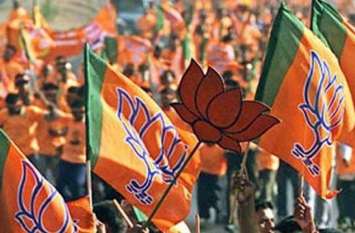 12 हजार नए सदस्य बनाकर इस पार्षद ने बनाया प्रदेश में रिकॉर्ड, चौंके नेता 12 हजार नए सदस्य बनाकर इस पार्षद ने बनाया प्रदेश में रिकॉर्ड, चौंके नेता