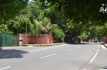 Smart roads are made here only for officials Smart roads are made here only for officials