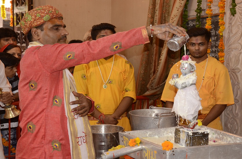 Janmashtami Festival: Nanda's Anand Bhai Jai Kanhaiya Lal's ... जन्माष्टमी उत्सव: नंद के आनंद भये जय कन्हैया लाल की...