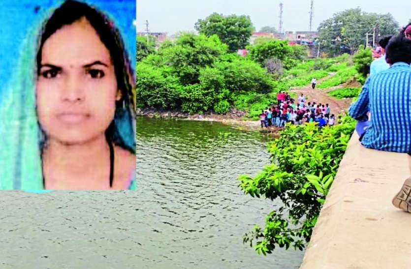 बच्चों की मौत से सदमे में थी मां, शिप्रा में लगा दी छलांग, पहले बेटी फिर बेटे की उखड़ गई थी सांसें बच्चों की मौत से सदमे में थी मां, शिप्रा में लगा दी छलांग, पहले बेटी फिर बेटे की उखड़ गई थी सांसें