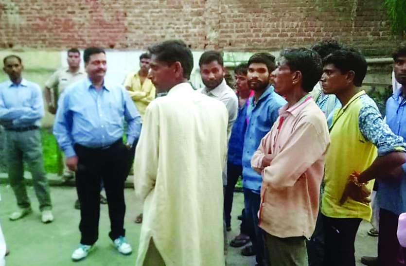 विवादों से परेशान युवक ने जहरीला पदार्थ खाकर कर ली आत्महत्या, पाटन थाना क्षेत्र का मामला विवादों से परेशान युवक ने जहरीला पदार्थ खाकर कर ली आत्महत्या, पाटन थाना क्षेत्र का मामला