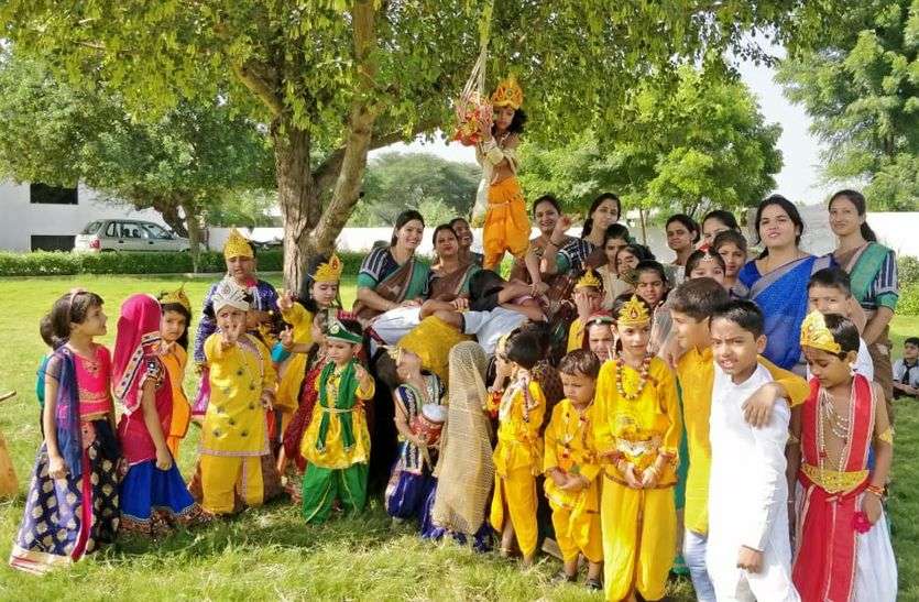 Janmashtami 2019 : आज जन्मेंगे मैया यशोदा के लल्ला, 11 सौ किलो पंचामृत से होगा अभिषेक