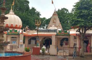 इस शहर के ‘राजा’ के सामने मत्था टेकने के बाद ही कलेक्टर-एसपी लेते हैं ज्वाइनिंग इस शहर के ‘राजा’ के सामने मत्था टेकने के बाद ही कलेक्टर-एसपी लेते हैं ज्वाइनिंग