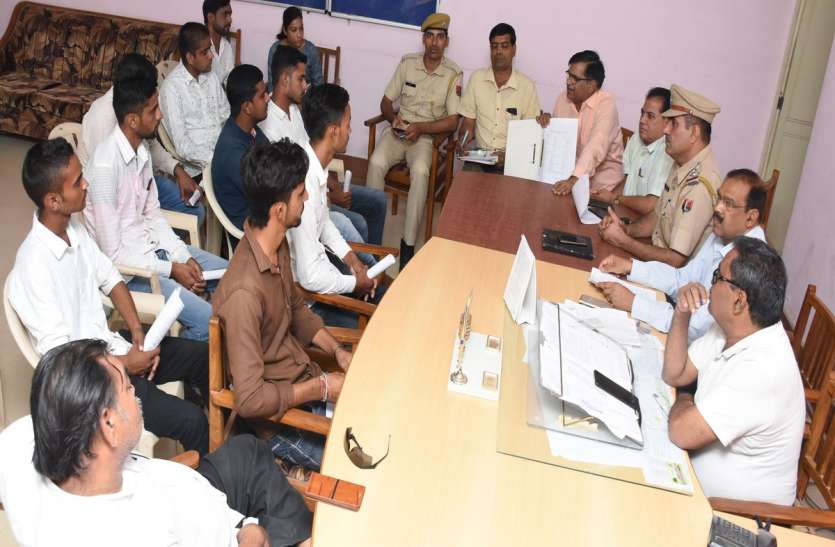 bikaner student union election 2019 छाात्रसंघ चुनाव : बीकानेर में 'छोटों' के साथ बड़े नेता भी प्रचार मैदान में