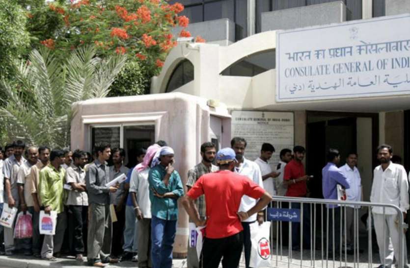 indian in dubai दुबई में फंसे 100 भारतीयों को वापस लाया गया स्वदेश