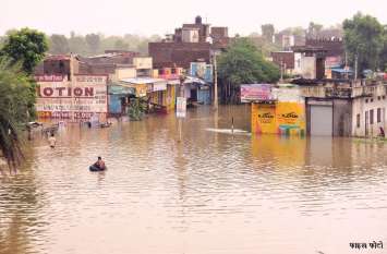सर्वे में अटकी कैथून के बाढ़ पीडि़तों की इमदाद, एक हजार से ज्यादा परिवारों पर टूटा दुखों का पहाड़ सर्वे में अटकी कैथून के बाढ़ पीडि़तों की इमदाद, एक हजार से ज्यादा परिवारों पर टूटा दुखों का पहाड़