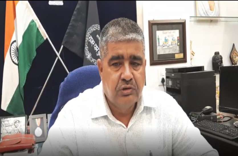 बच्चा चोर गिरोह को एसपी ने बताया अफवाह, बोले- बच्चे उठाने वाला कोई गिरोह सक्रिय नहीं बच्चा चोर गिरोह को एसपी ने बताया अफवाह, बोले- बच्चे उठाने वाला कोई गिरोह सक्रिय नहीं