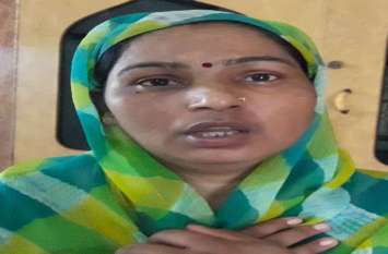 करौली के मदनमोहन मंदिर से महिला श्रद्धालुओं के लाखों के जेवरात पार,शिकायत पर पुलिस बोली पहनकर क्यों आई करौली के मदनमोहन मंदिर से महिला श्रद्धालुओं के लाखों के जेवरात पार,शिकायत पर पुलिस बोली पहनकर क्यों आई