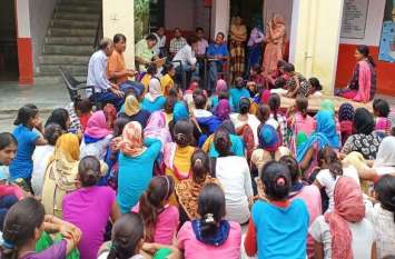 कौन काट रहा बालिकाओं के बाल, बना हुआ है रहस्य कौन काट रहा बालिकाओं के बाल, बना हुआ है रहस्य
