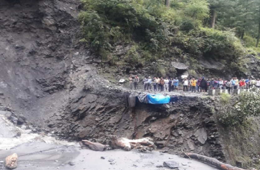 Image result for Manimahesh Yatra in Himachal Pradesh suspended after torrential rains wash away bridge