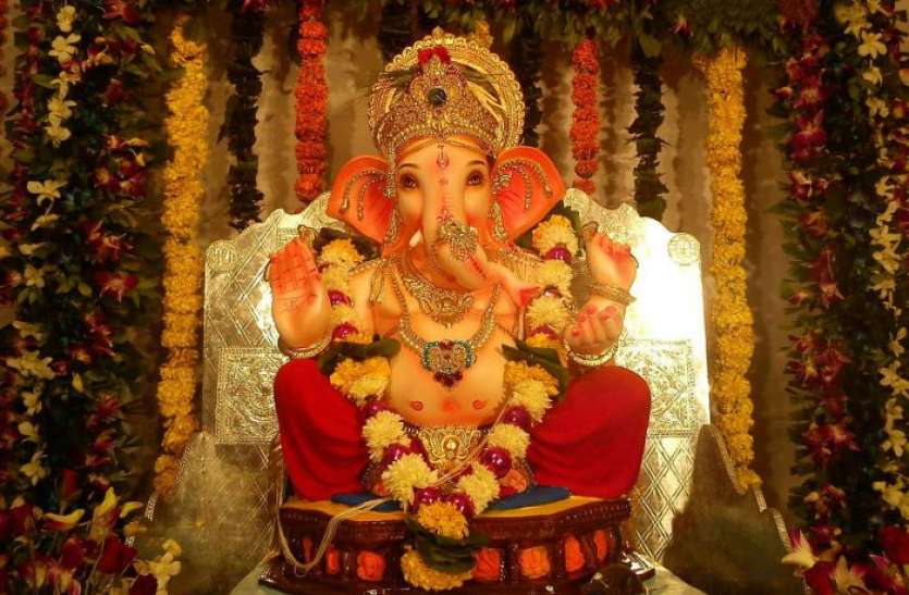 gajanan.jpg गणेश चतुर्थी 2019 : घर लाएं गजानन की ऐसी मूर्ति, शादी से नौकरी तक बनेंगे ये 10 काम
