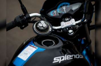 hero splendor became top selling bike in july 2019 25 साल पुरानी इस बाइक के दीवाने हैं लोग, हर घंटे 4 लोग खरीदते हैं इस बाइक को