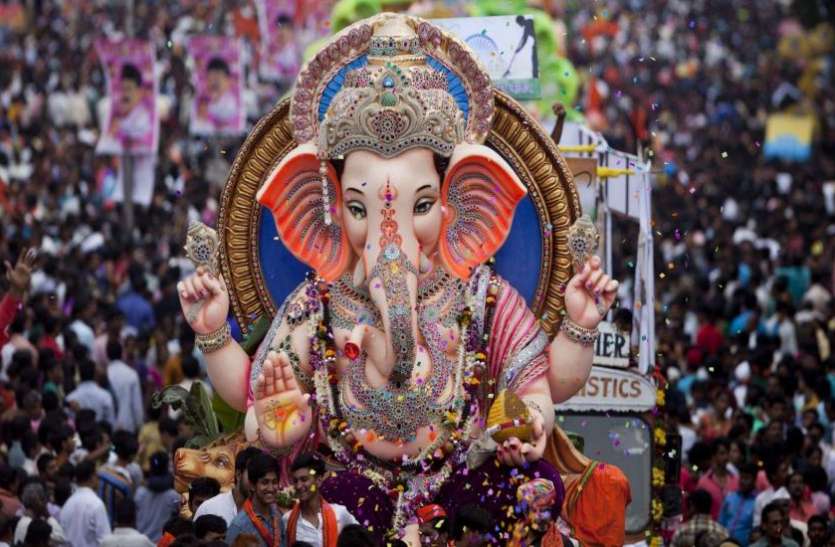 bappa.jpg देश के सबसे अमीर गणपति बप्पा का हो रहा इंश्योरेंस, इस बार गणेश चतुर्थी पर पहनेंगे 20 करोड़ की ज्वैलरी