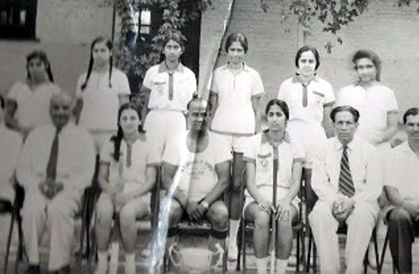 fit_india.jpg यहां 124 साल पहले ब्रिटिश ऑर्मी ने खेली थी हॉकी, आज दुनिया में नाम कर रहे यहां के खिलाड़ी