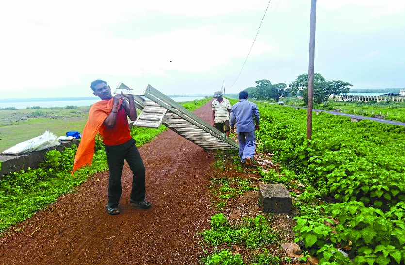 अब फिर से रोशन होगी तांदुला जलाशय का पर्यटन स्थल, सुधारी जा रही लाइट अब फिर से रोशन होगी तांदुला जलाशय का पर्यटन स्थल, सुधारी जा रही लाइट