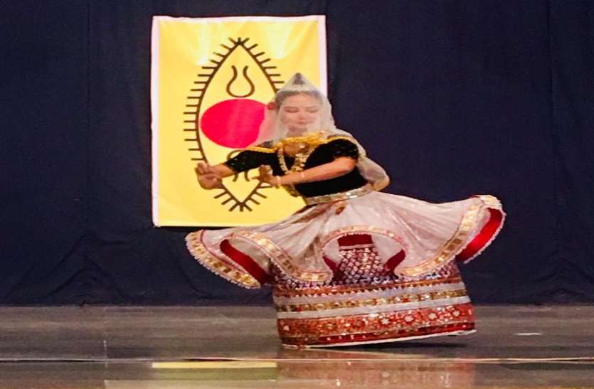 manipuri dance in alwar मणिपुरी नृत्य में दिखाई भगवान श्रीकृष्ण की अठखेलियां