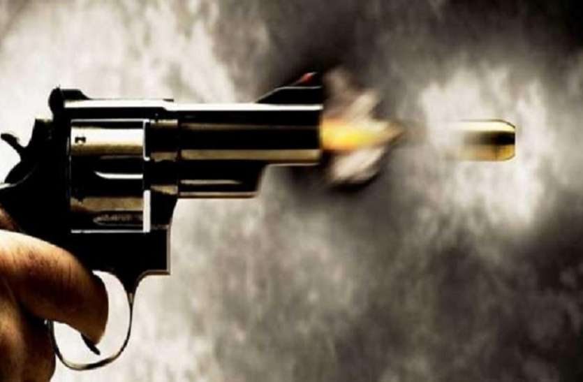 firing सामूहिक दुष्कर्म पीड़िता के घर के बाहर फायरिंग, दहशत में आया परिवार, पुलिस से मांगी सुरक्षा, जानिए पूरा मामला!