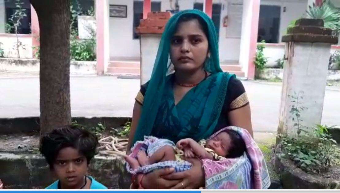 बेटी को जन्म देने पर बहू को माना पनौती, दुधमुंही बच्ची के साथ घर से भगाया