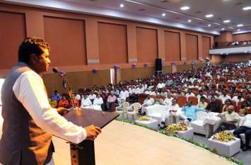 Dungarpur-news-dungarpur Nagar parishad news-four-year-praogram नगर परिषद् के 04 साल पूरे, कार्यक्रम में नेताओं ने बोल दी बड़ी