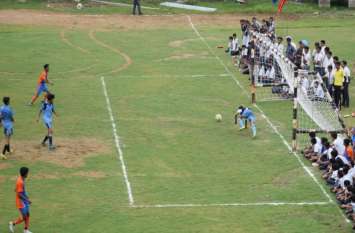 64 district leval handball competation, shahabad, victory बिजली सी गति से ले उड़ी लाडलियां गेंद, हैण्डबॉल प्रतियोगिता में दमखम दिखाया किशोरियों ने