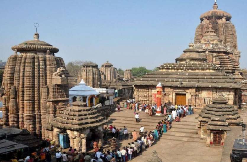 जमीन के झगड़े में पूजा-प्रसाद को तरसे भगवान! जमीन के झगड़े में पूजा-प्रसाद को तरसे भगवान!