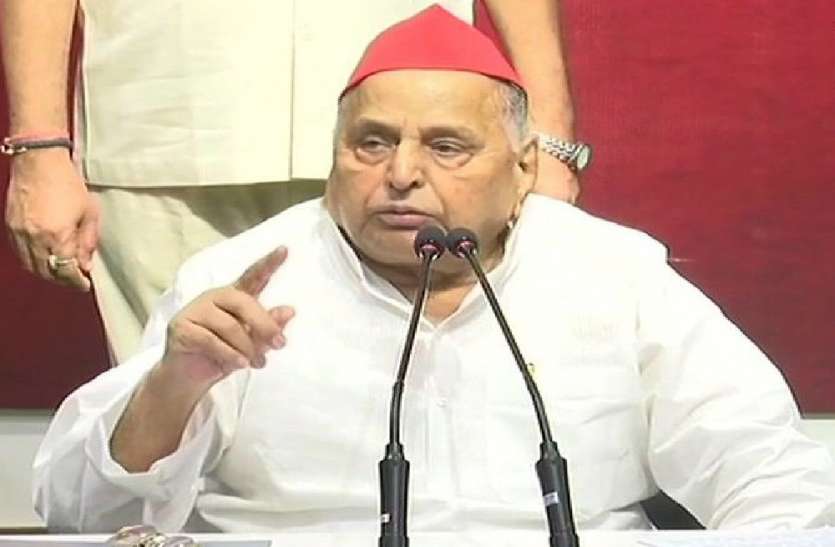 Mulayam Singh Yadav आजम के मुद्दे को लेकर पीएम मोदी से मिलेंगे मुलायम, कार्यकर्ताओं से कहा- तैयार रहो