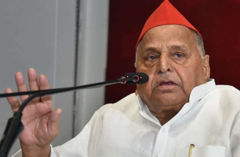 Mulayam मुलायम ने की आर या पार की लड़ाई की घोषणा, इनकी ओर से मिल रहे सम्मान को किया दरकिनार, तेवर देख सपाई भी हैरान