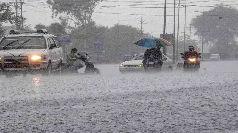 1565689859rain-in-bhopal.jpg