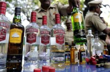 action in ten liquor shops शराब की दुकानों में टूट रहे कायदे, दस जगह कार्रवाई