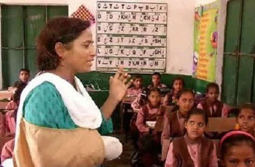 kausar_jahan.jpg Teachers Day Special: इस मुस्लिम शिक्षिका के स्कूल में एडमिशन के लिए लगती है बच्चों की लंबी लाइन