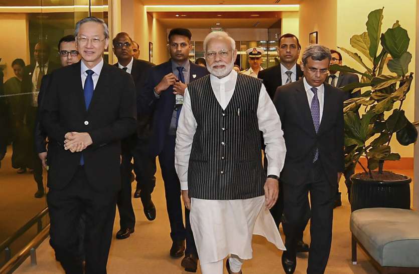 modi_with_scott.jpg भारत के बाद इस देश में छाया मंदी का खौफ, 1.4 फीसदी आई जीडीपी दर