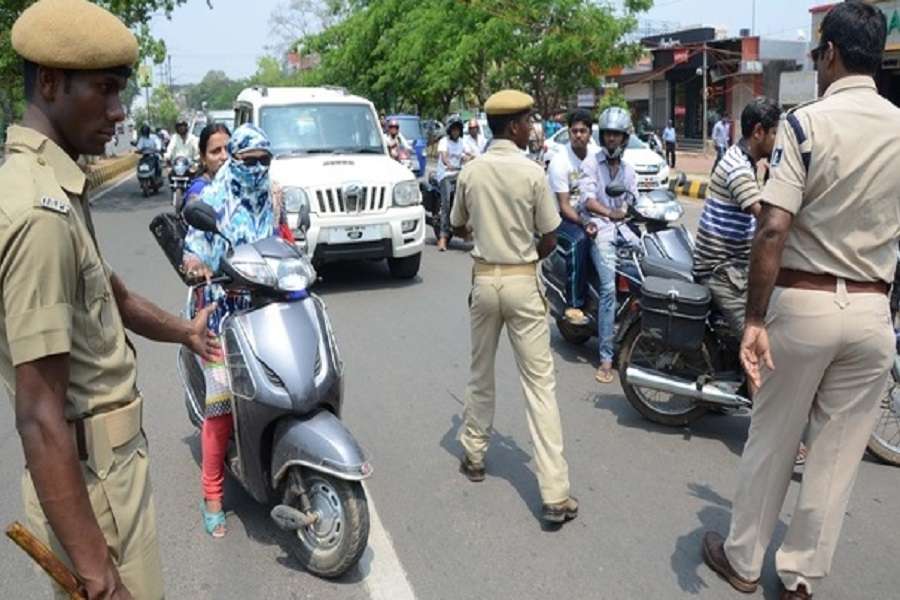 25 हजार के ऑटो पर ठोका साढ़े 47 हजार का जुर्माना